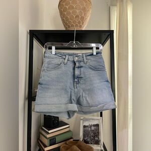 H&M women’s denim shorts